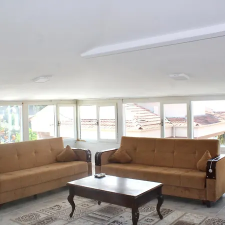 アパート Nehir フェティエ